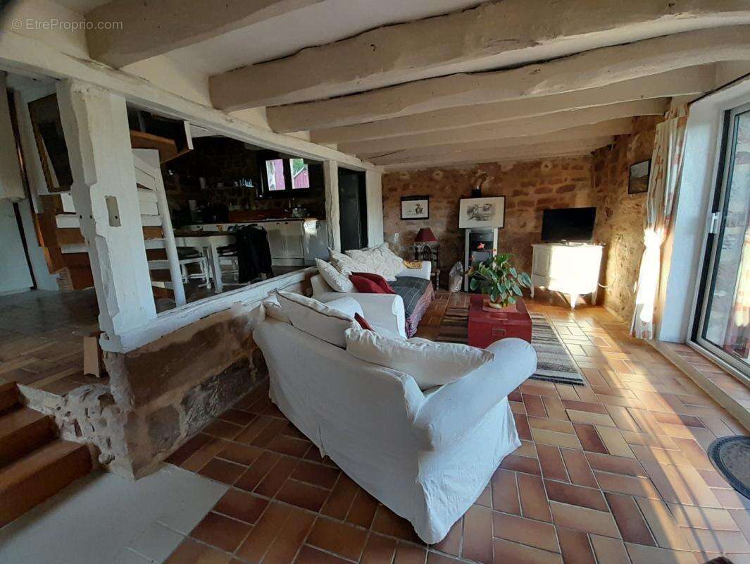Maison à LOUIGNAC