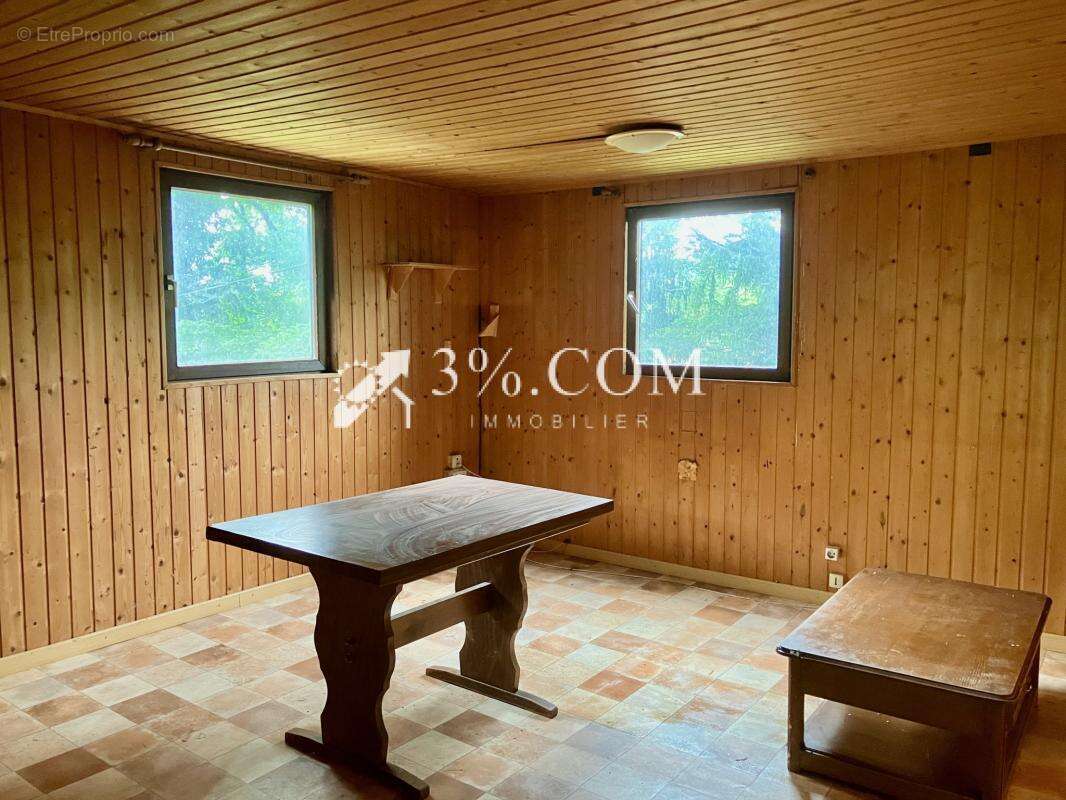 Chalet à rénover en lisière de forêt - photo 3