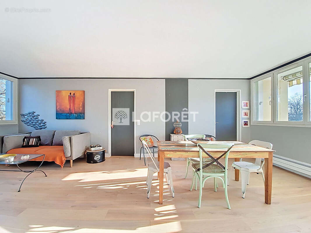 Appartement à VERNEUIL-SUR-SEINE