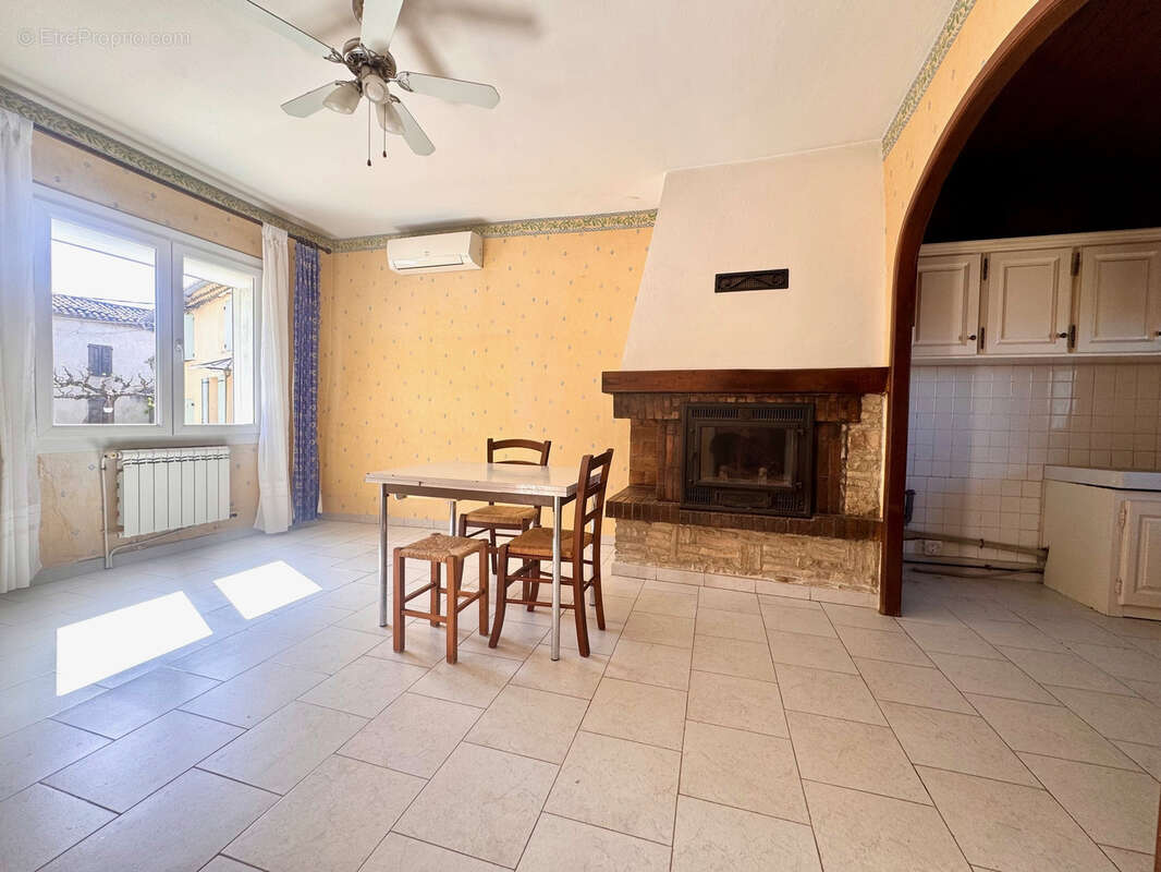 Maison à VAISON-LA-ROMAINE