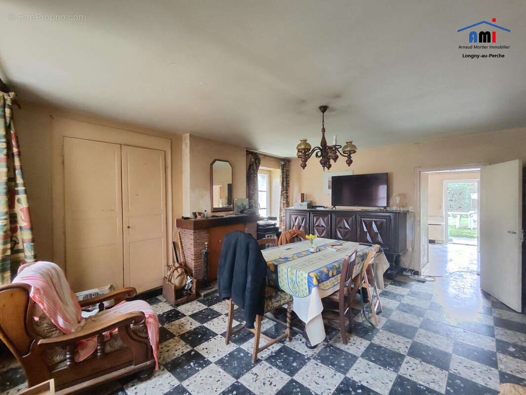 Maison à LONGNY-AU-PERCHE