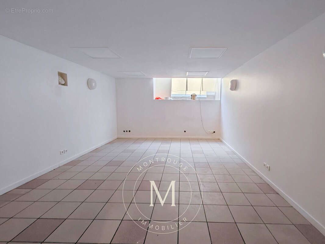 Commerce à MONTROUGE