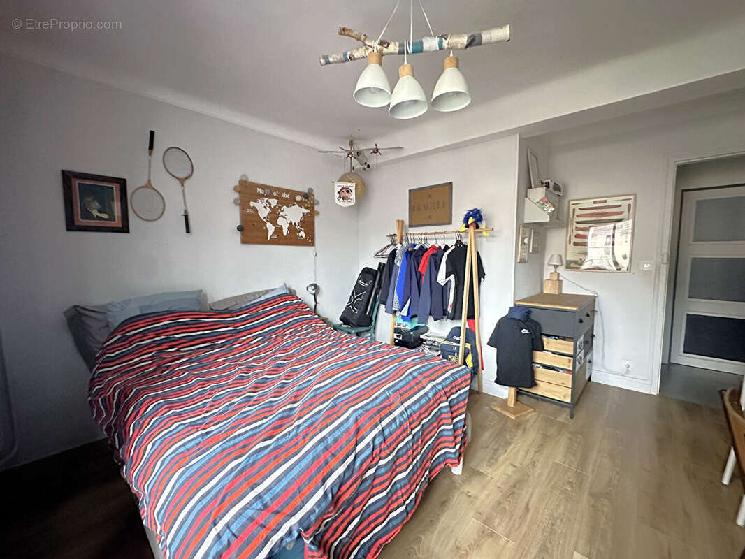 Maison à FOLLAINVILLE-DENNEMONT