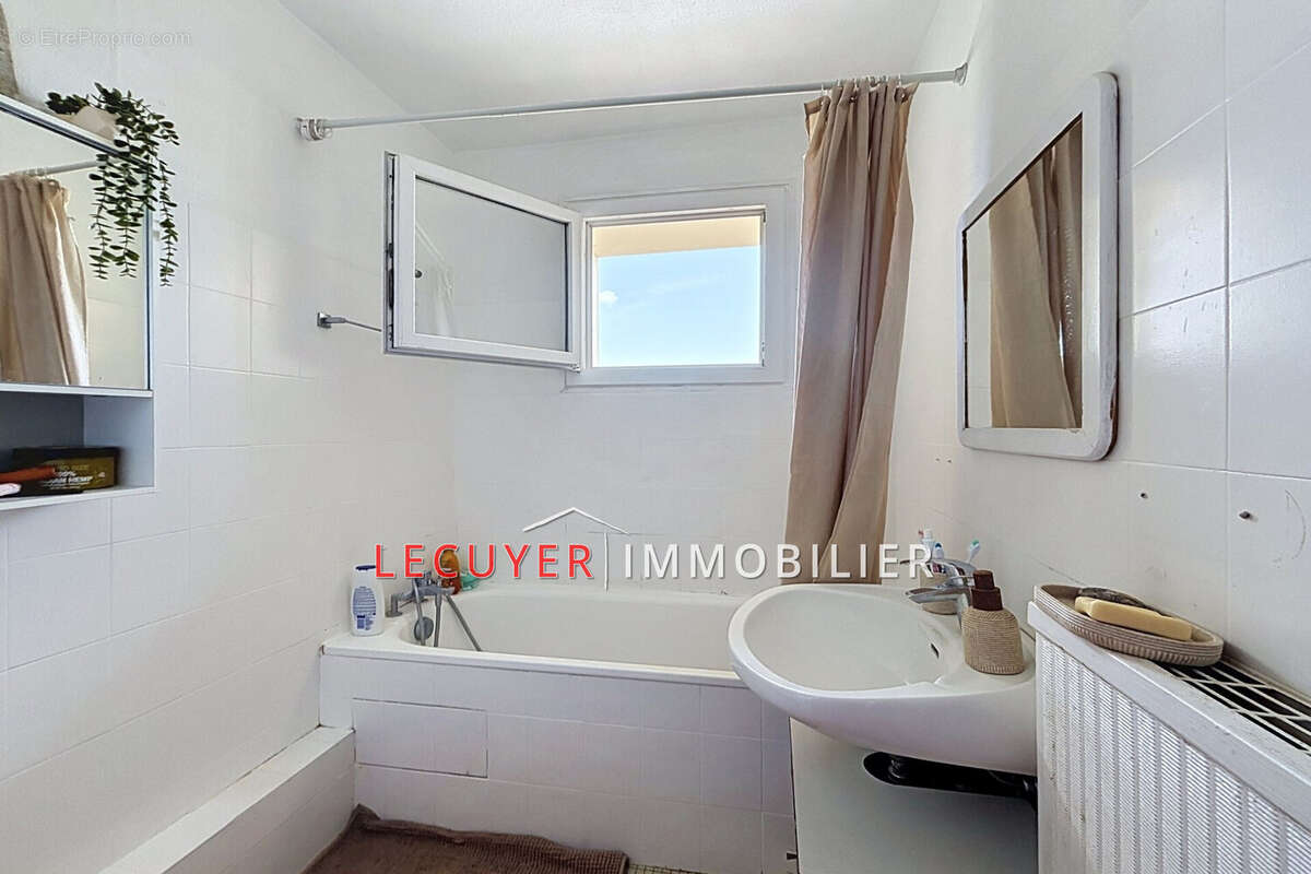 Appartement 67 m² à Antibes  - photo 5