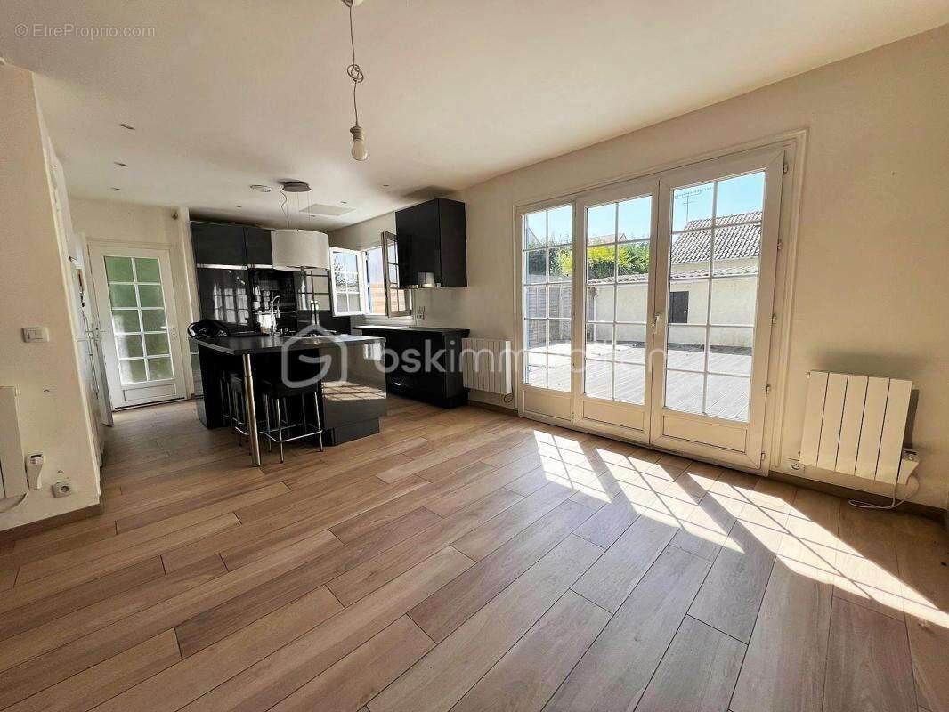 Maison à CORBEIL-ESSONNES