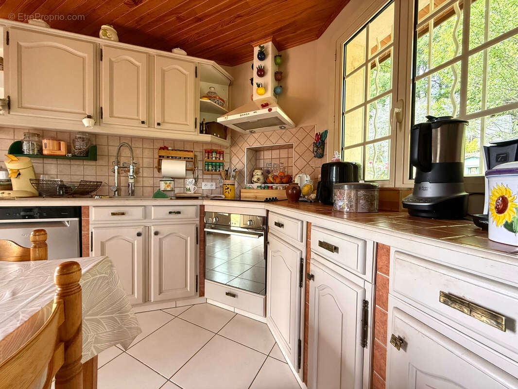 Maison à POUJOLS