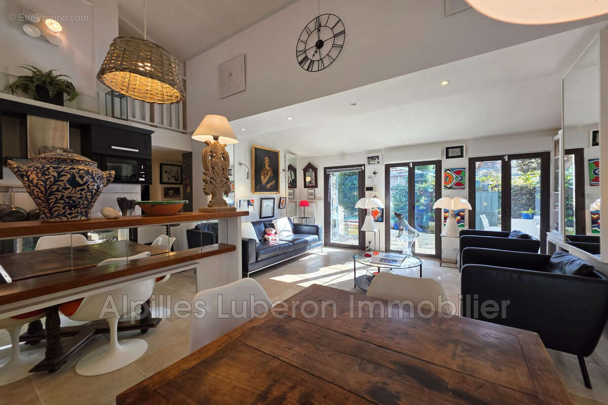 Maison à EYGALIERES