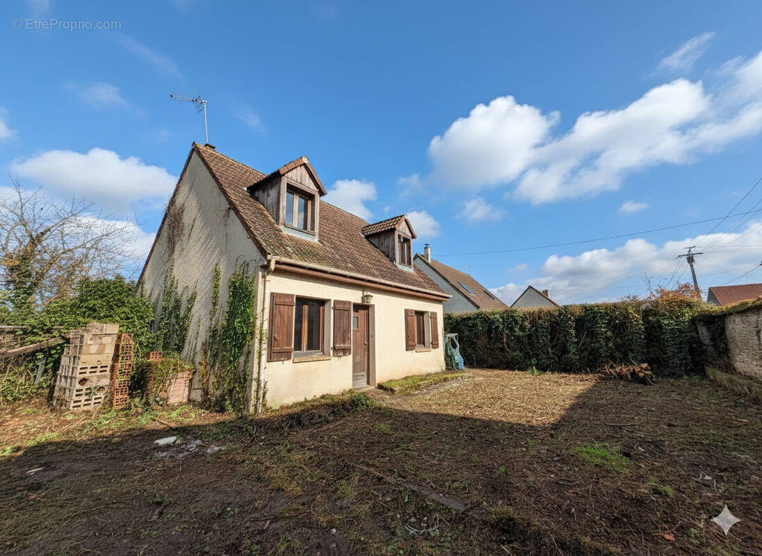 Maison à ABLIS