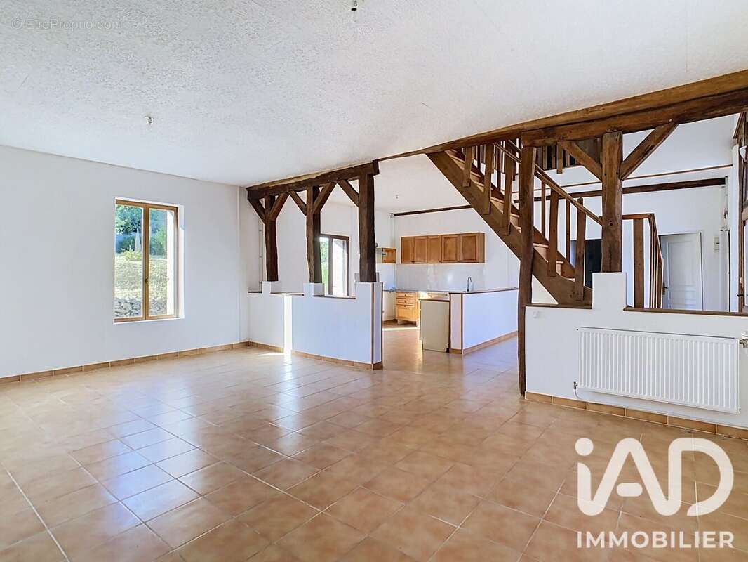 Maison 253 m² à Broyes  - photo 5