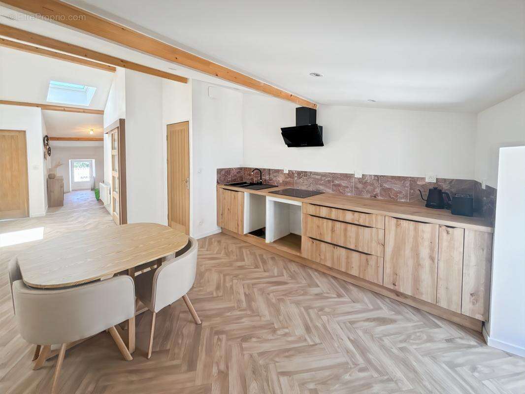 Appartement à SAINT-JEAN-D&#039;ANGELY