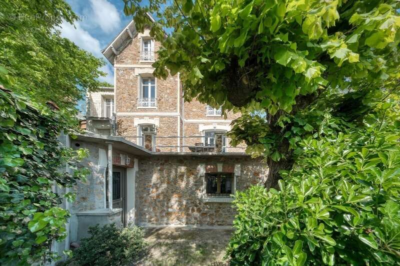 Maison à JUVISY-SUR-ORGE