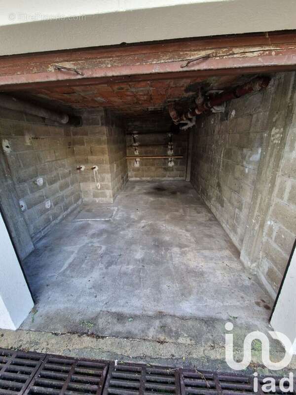 Photo 3 - Parking à CHELLES