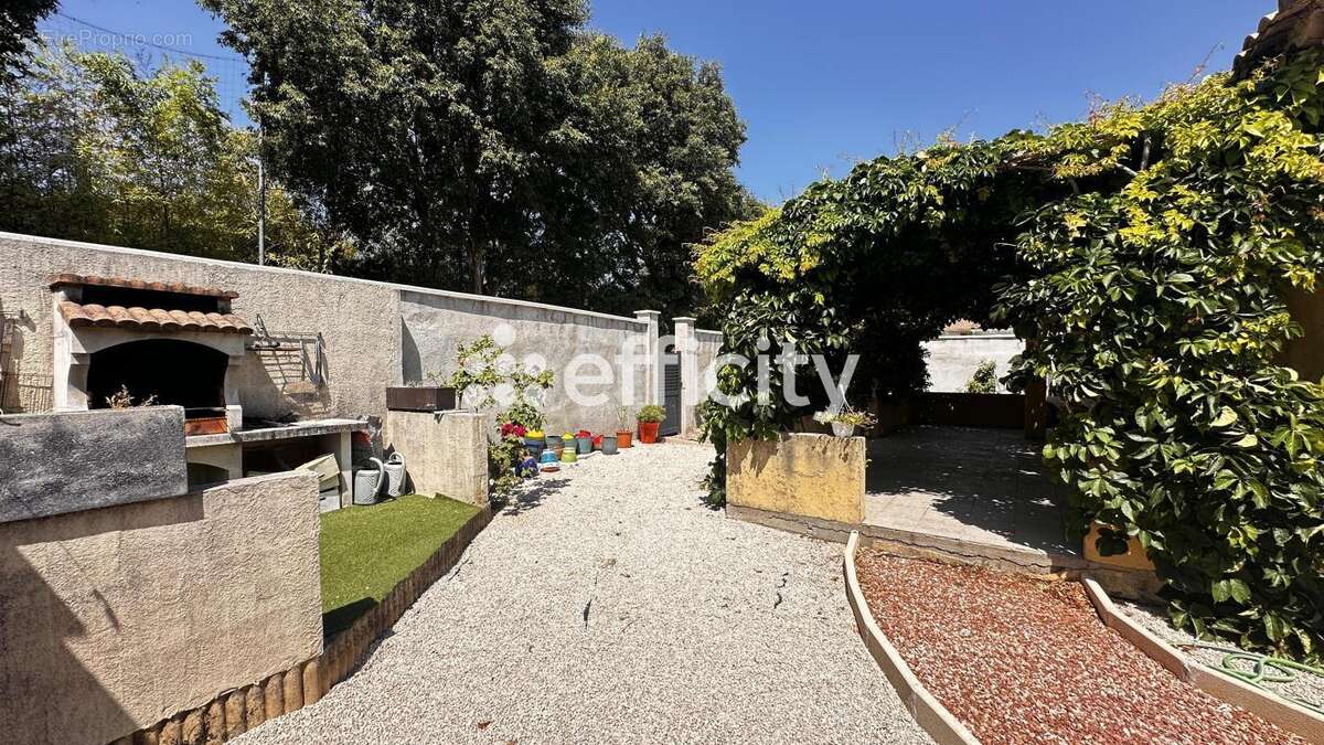 Maison 100 m² à Vedene  - photo 7