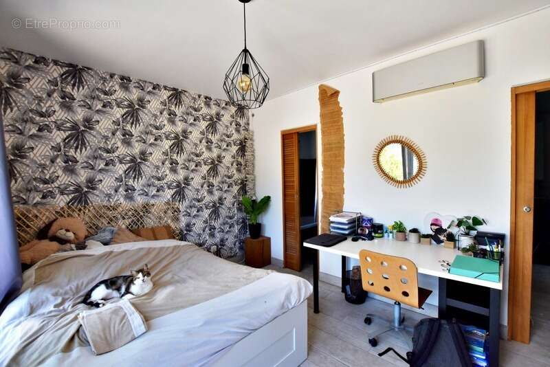 Maison à SOLLIES-TOUCAS