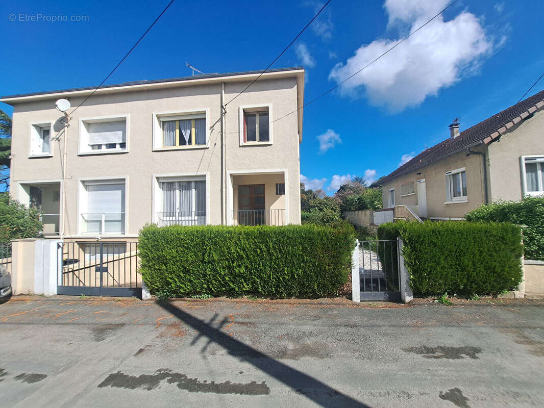 Maison à CHATELLERAULT