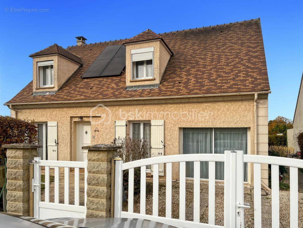 Maison à MORIGNY-CHAMPIGNY