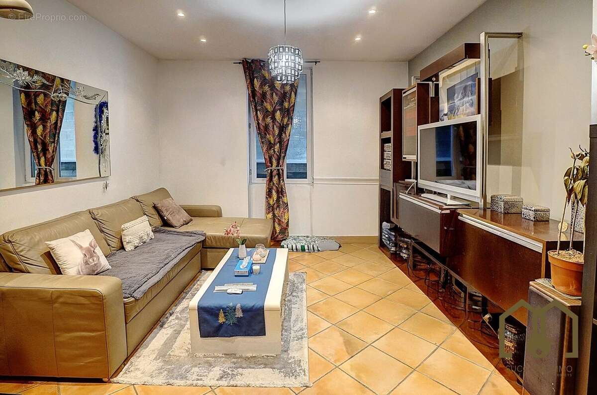 Maison 107 m² à Villeurbanne  - photo 3