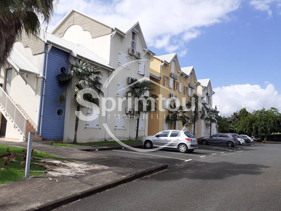 Appartement à BAIE-MAHAULT