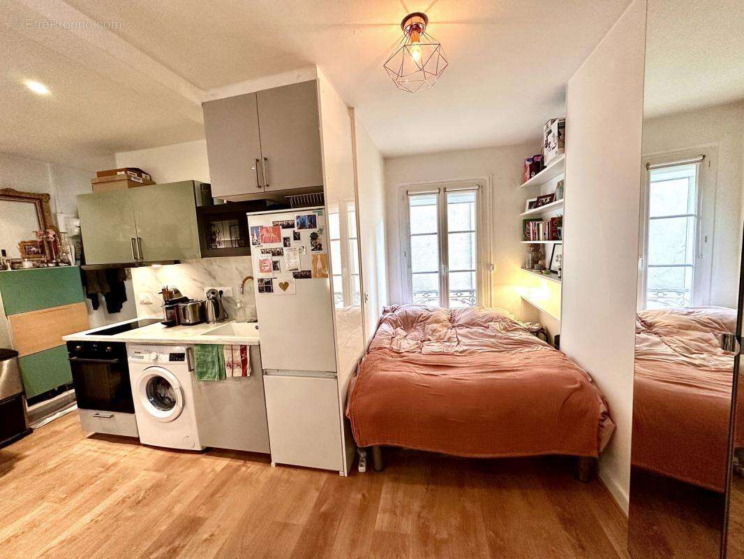 Appartement à PARIS-18E