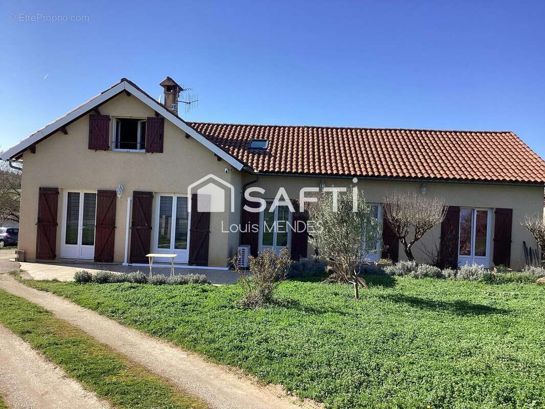 Maison 203 m² à Trespoux-Rassiels  - photo 2