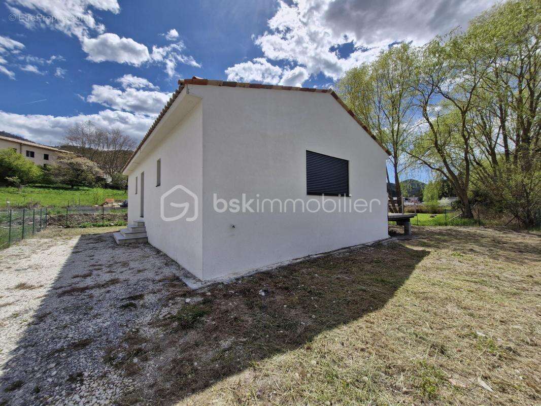 Maison à CASTELLANE