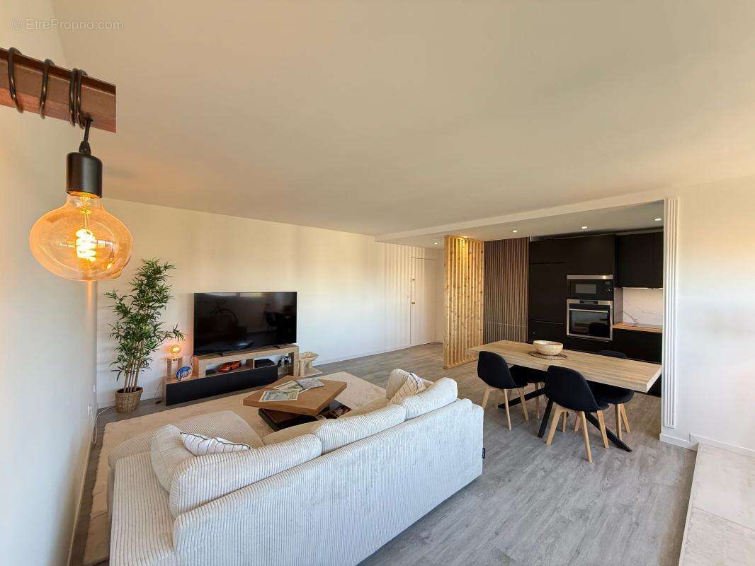 Superbe APPARTEMENT rénové à proximité immédiate des commerces - photo 5