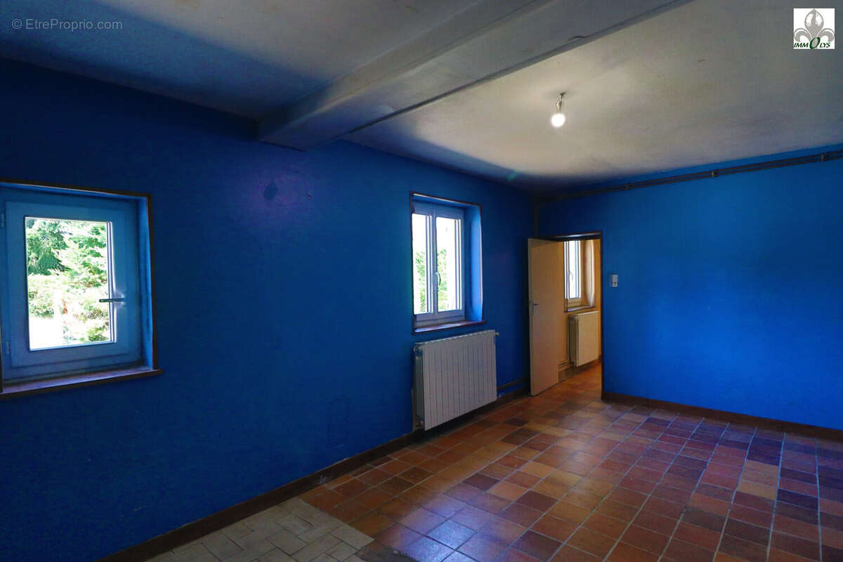 Maison 121 m² à Pouilly-Sur-Saone  - photo 4
