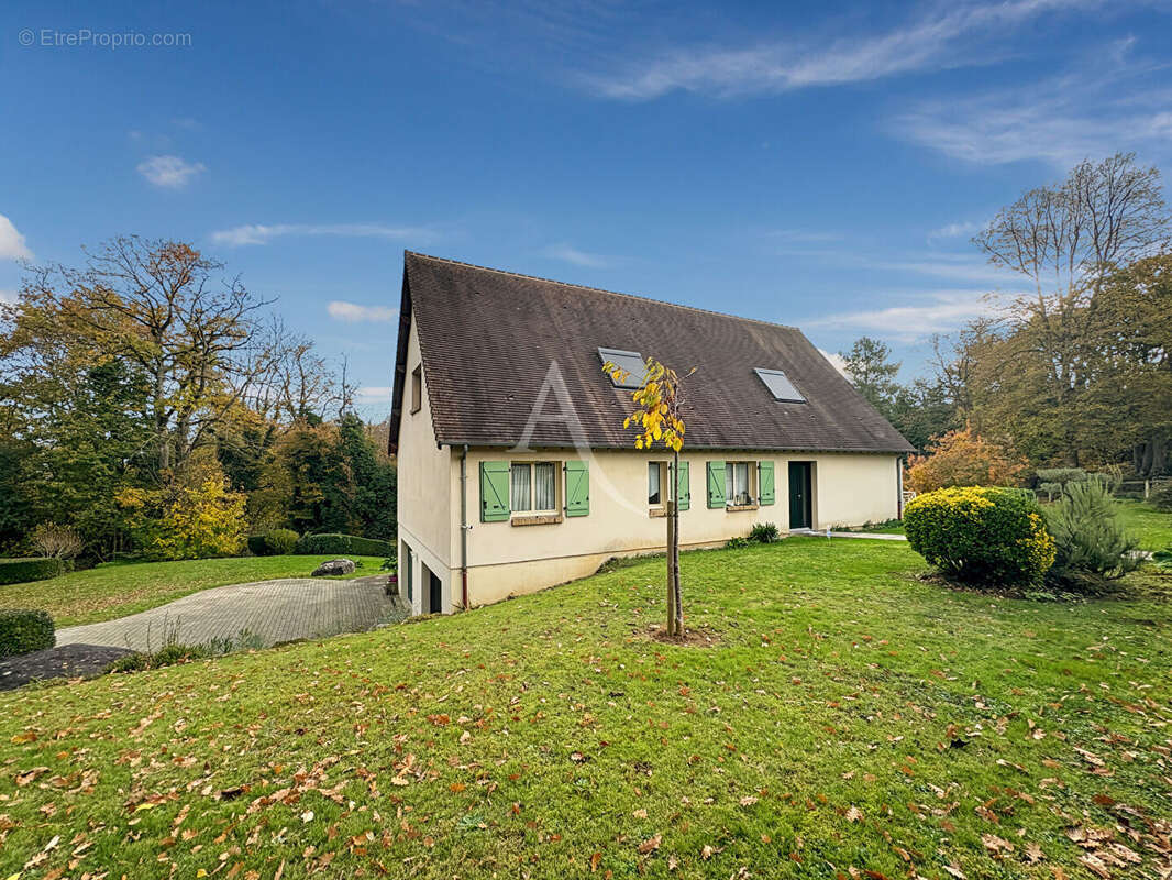 Maison à JANVILLE-SUR-JUINE