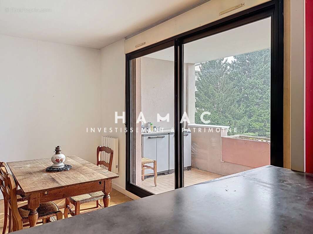 Appartement à SAINTE-FOY-LES-LYON