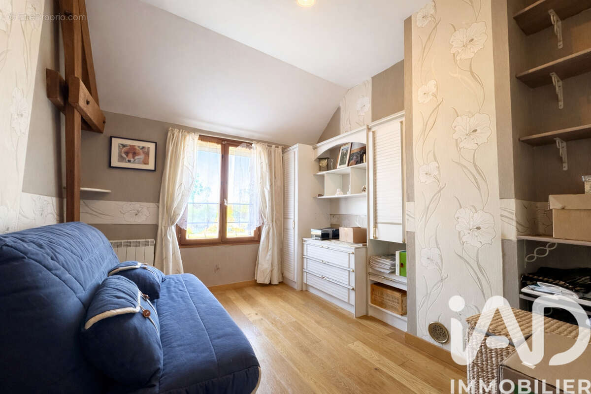 Maison 92 m² à Lachapelle-Aux-Pots  - photo 8