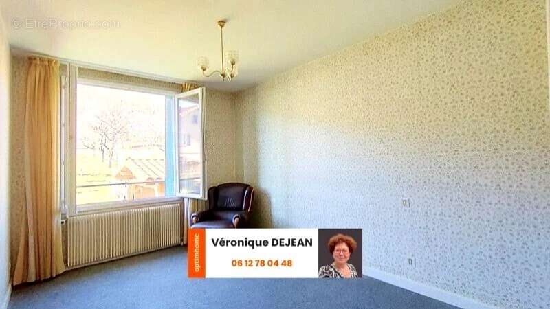 Maison à LA ROCHE-BLANCHE