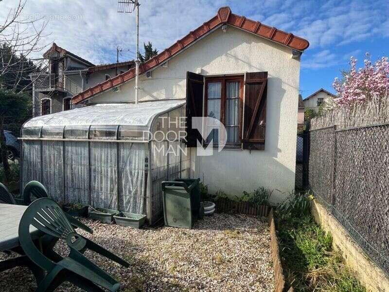 Maison à VITRY-SUR-SEINE