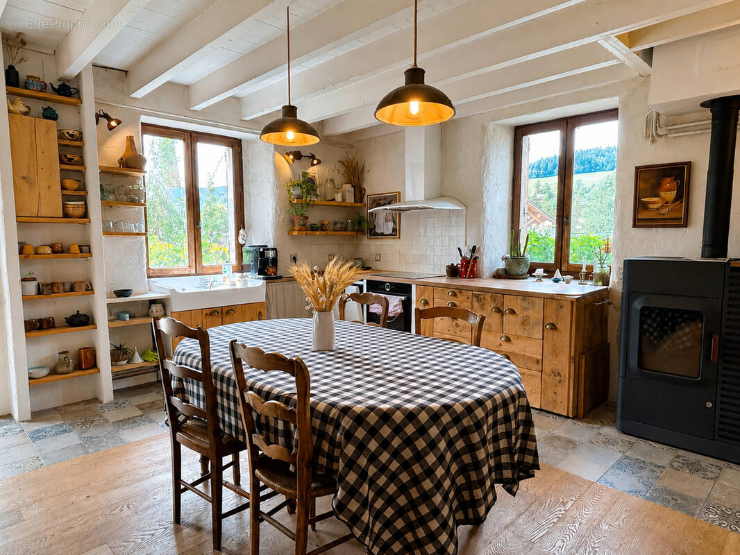 Maison à CORRENCON-EN-VERCORS