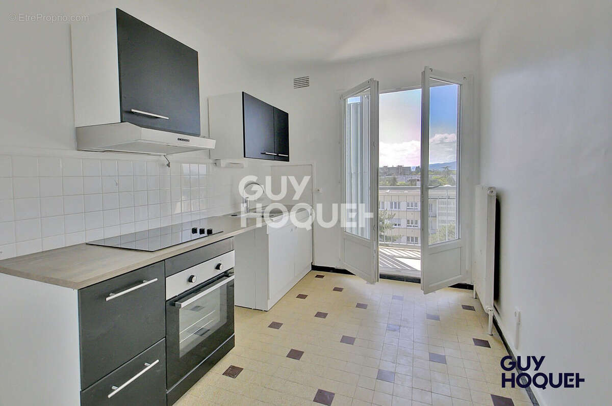 Appartement à LYON-5E