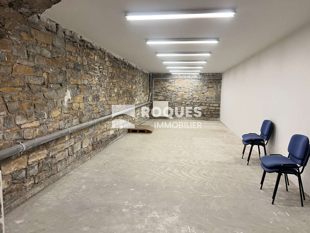  IMMEUBLE de 600 m2 sur 3 niveaux avec parking - photo 5
