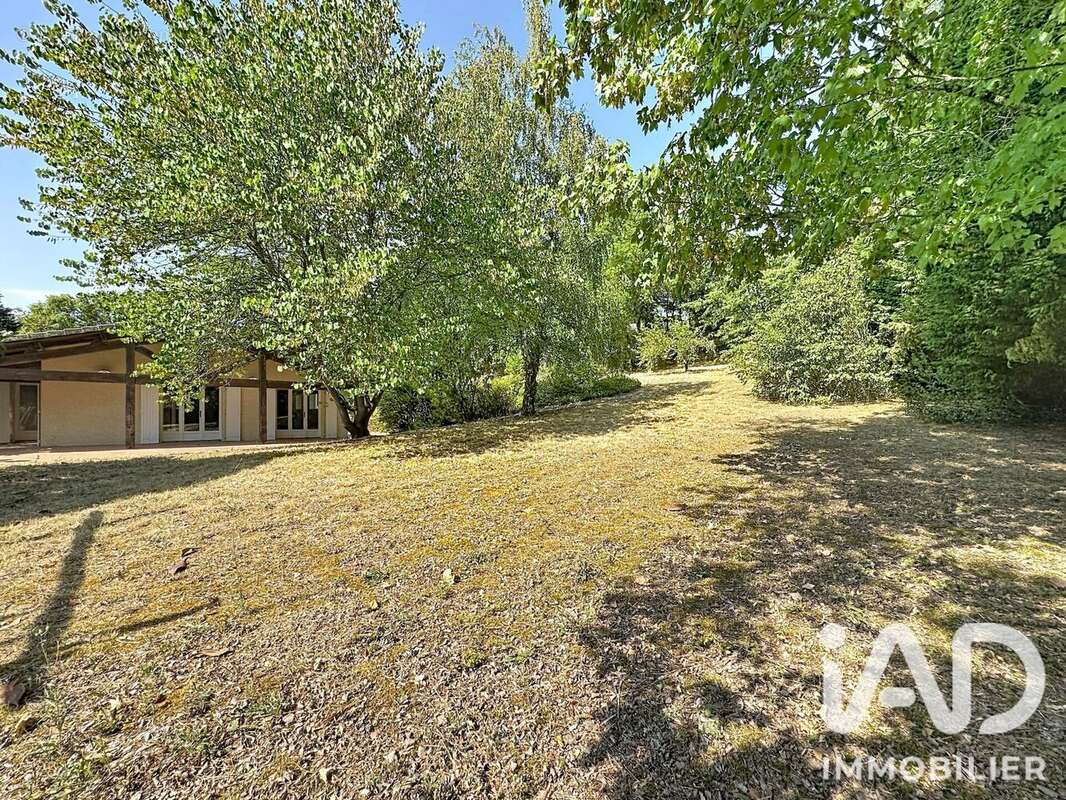 Maison 226 m² à Villepinte  - photo 5