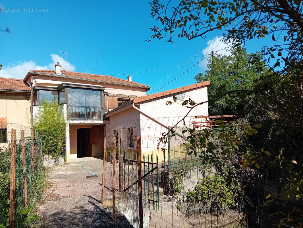 Maison à SAINT-VINCENT-DE-BOISSET