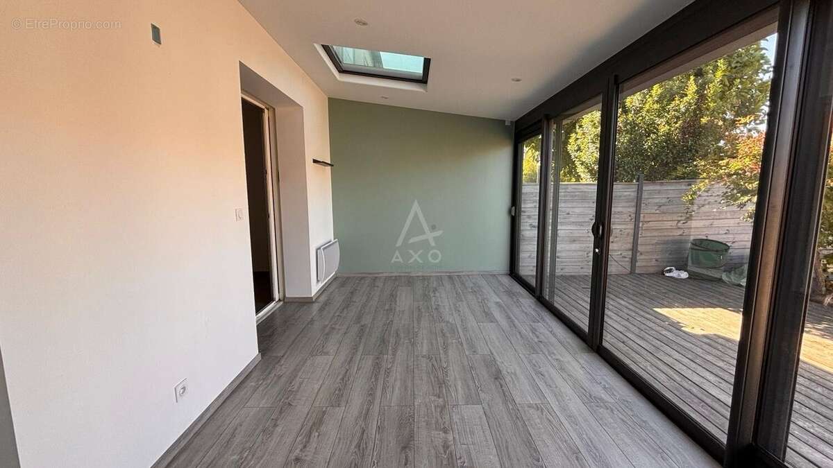 Maison 5 pièces avec Jardin et dépendance - photo 8
