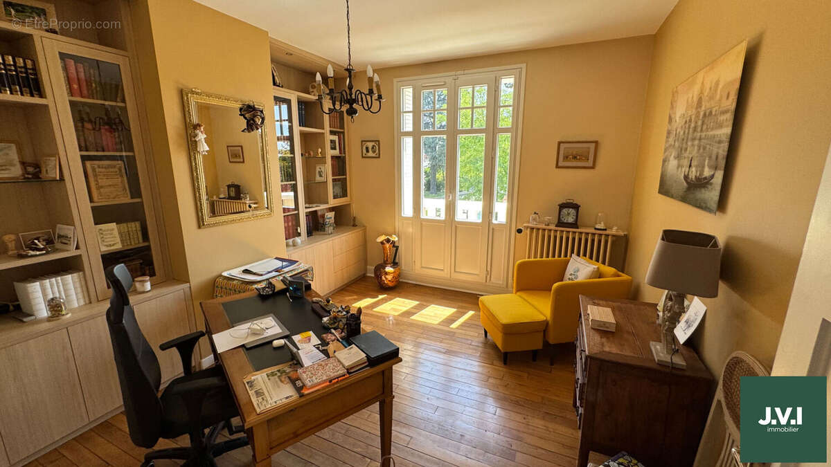 Maison à ENGHIEN-LES-BAINS