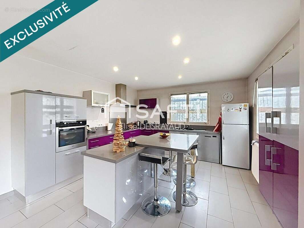 Photo 4 - Maison à LEYNES