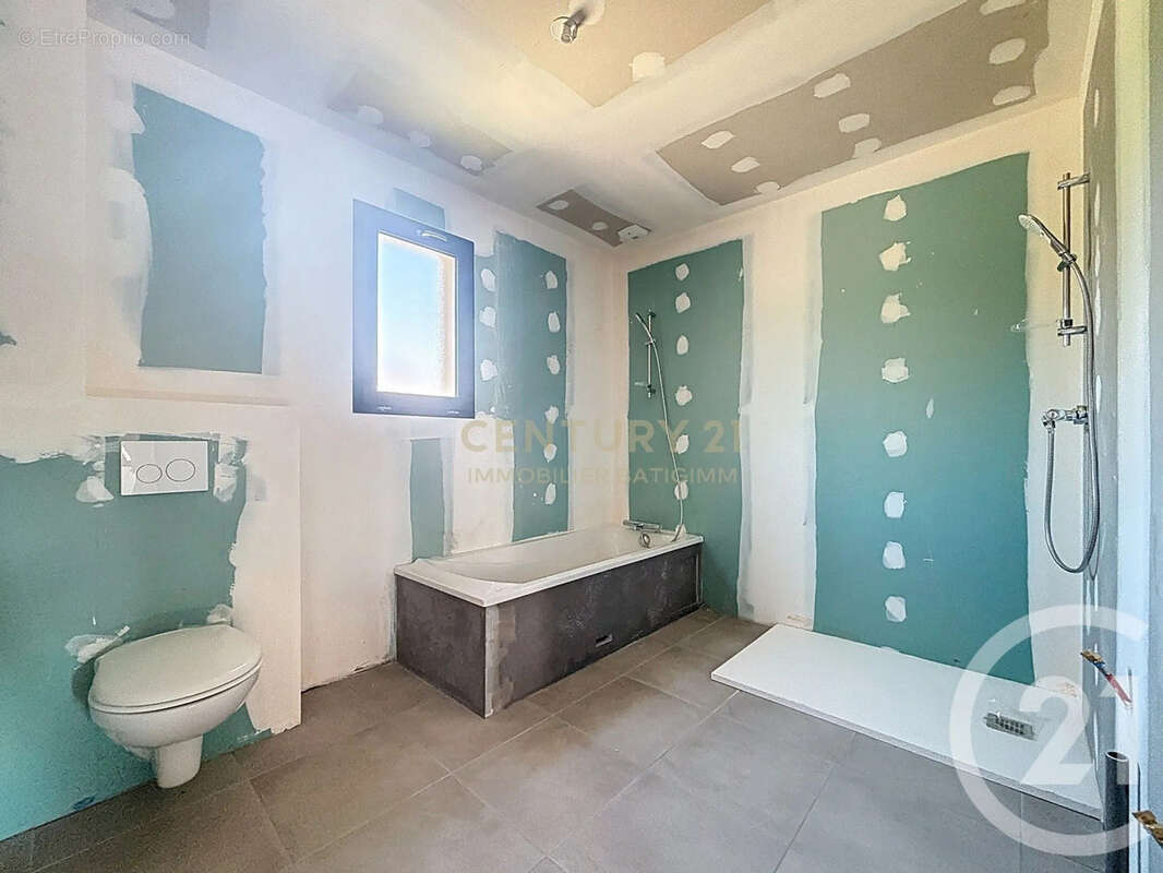 Maison à VEYRINS-THUELLIN