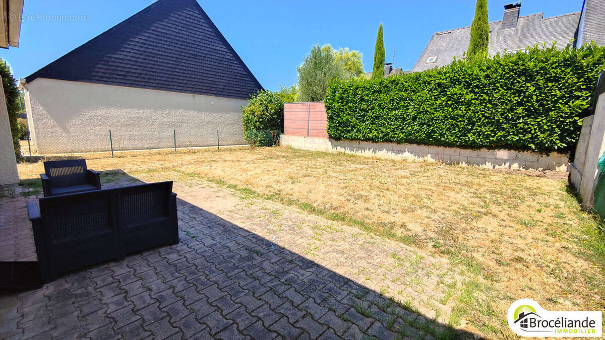 Maison 3 chambres avec garage - photo 2