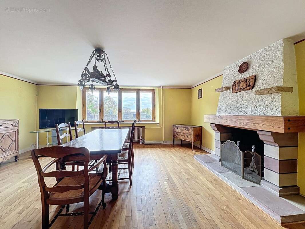 Maison à NORROY-LE-SEC