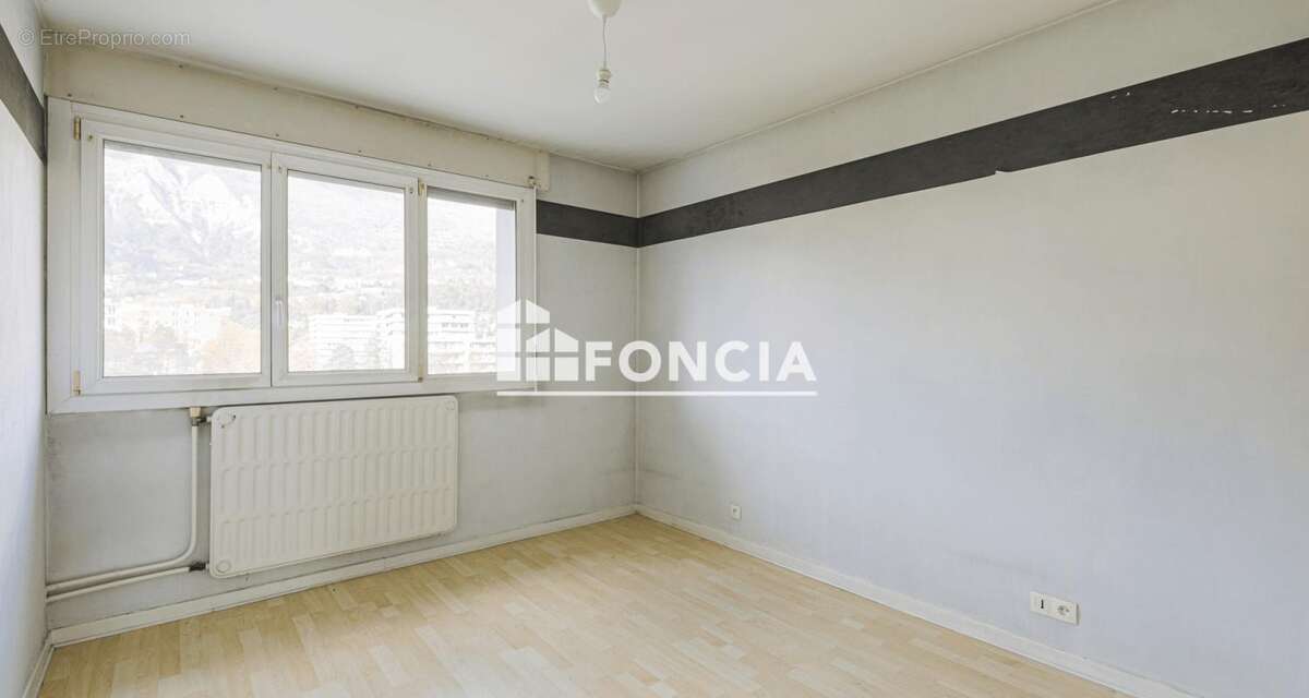 Appartement à MEYLAN