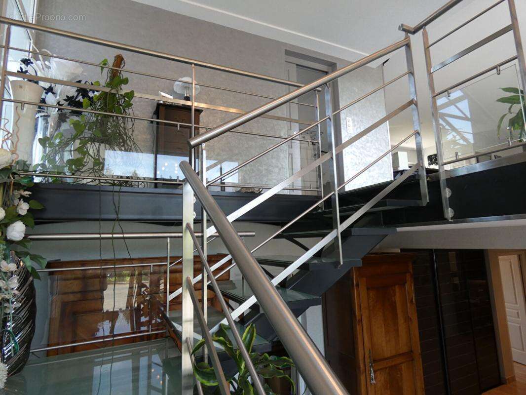 Maison à MINIAC-MORVAN