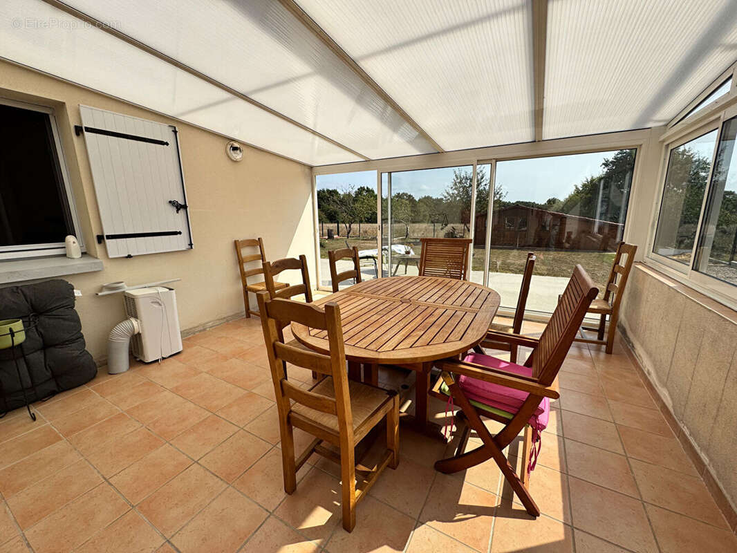 Maison à GROSBREUIL