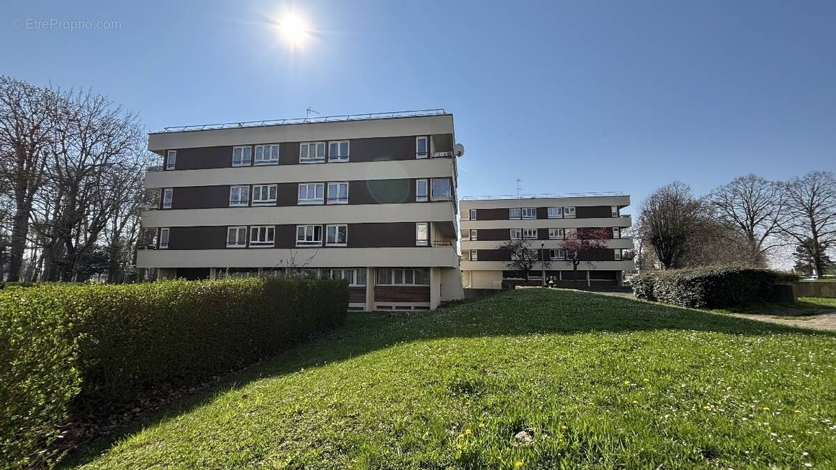 Appartement à LOUVRES