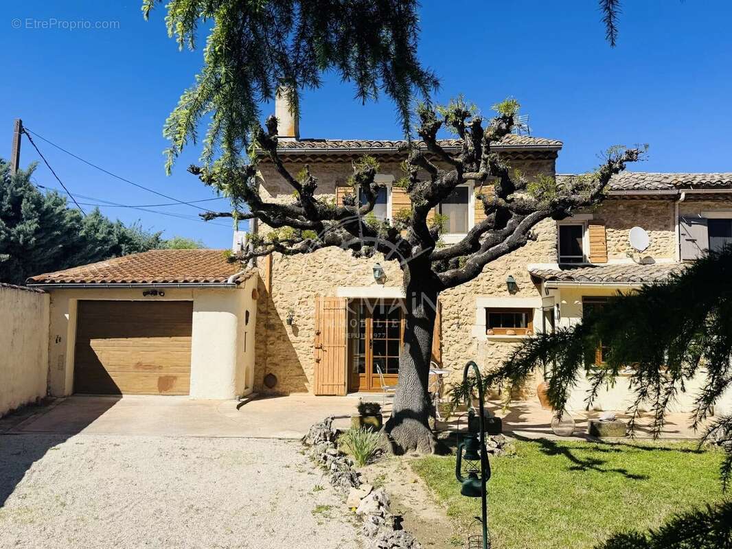 Maison à ROBION