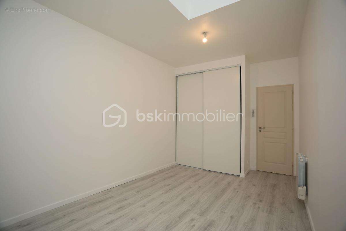 Maison à PAREMPUYRE