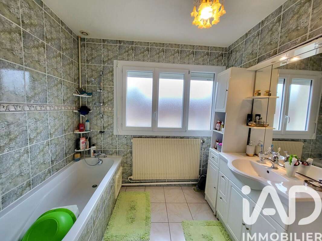 Photo 9 - Maison à CHATELLERAULT